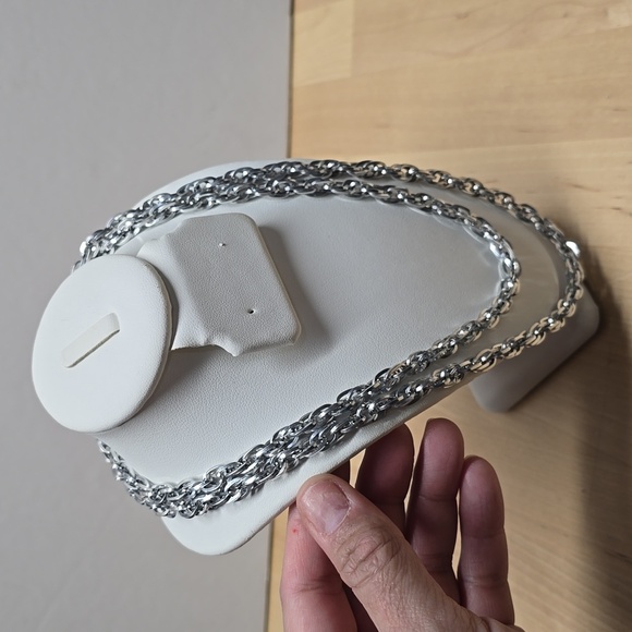 {Sarah Coventry} Silver Byzantine-style Necklace with Intricate Chainmail Design - Picture 3 of 7